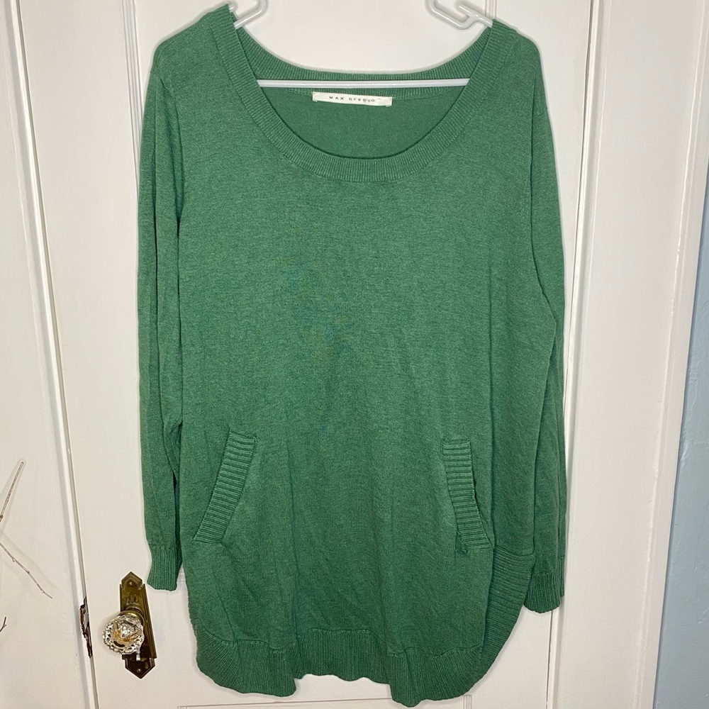 Oversized Pocketed Sweater